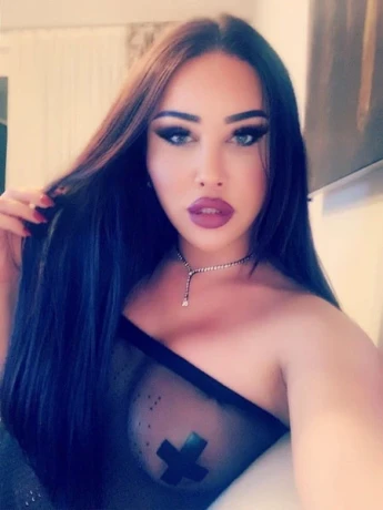 Trans Aleyna