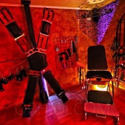 Heaven&Hell Domina Erotikhaus