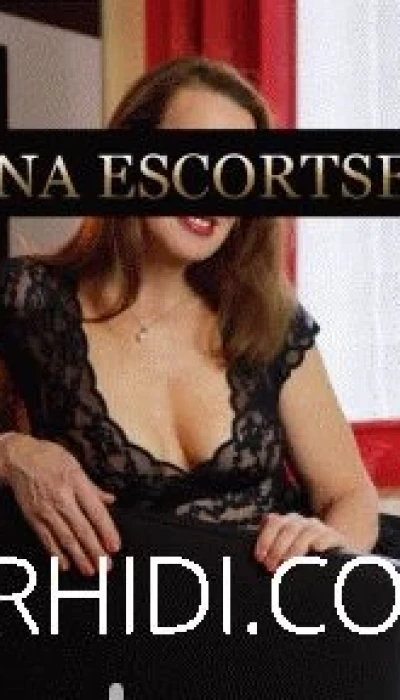 Mona (45) - Scharf