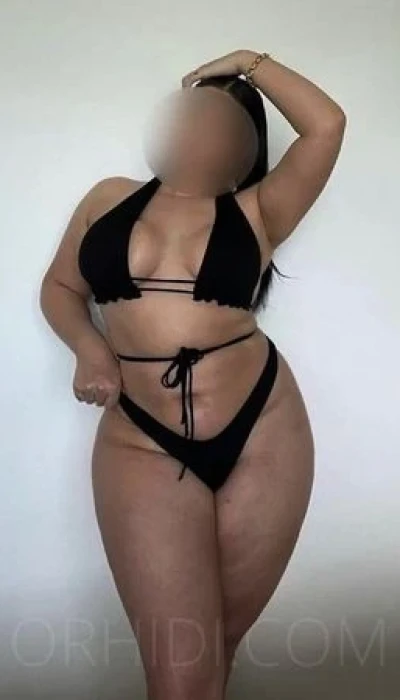 Sara - Super Hot !