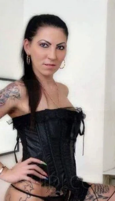 Carmen Anal Queen