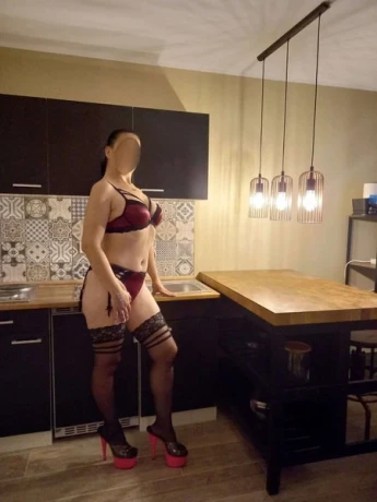 Deutsche Susanne Av Dt Expertin