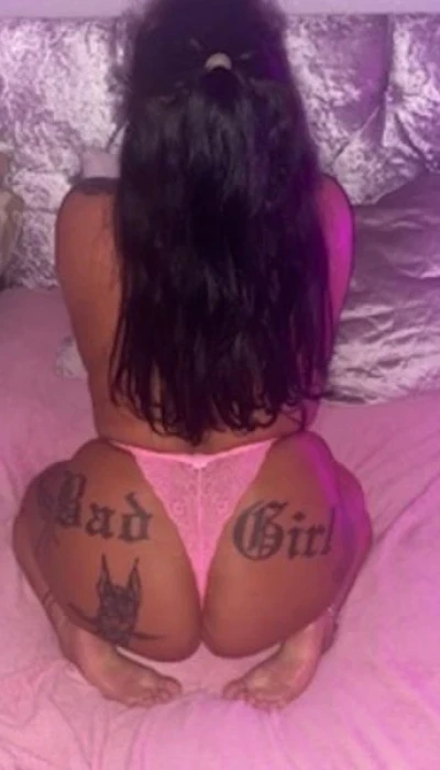 Deutsche, tätowierte, Curvy Lina