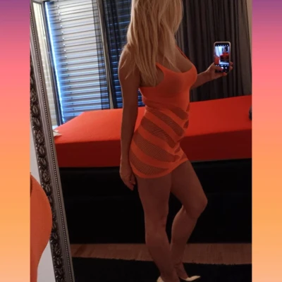 Lauren002