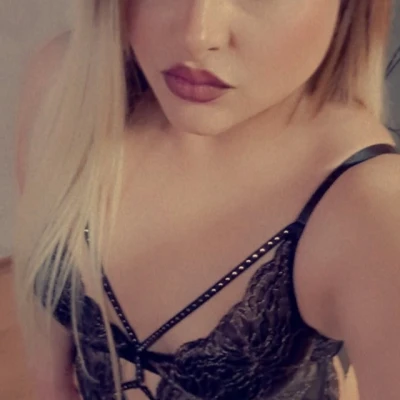 Monica 11