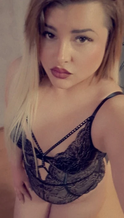 Monica 11