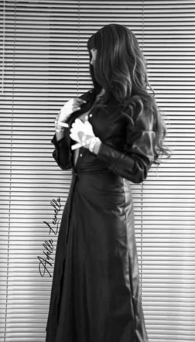 Herrin Adelle Leonella