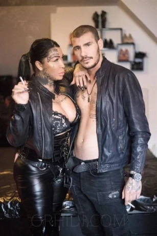 Domina Vicky