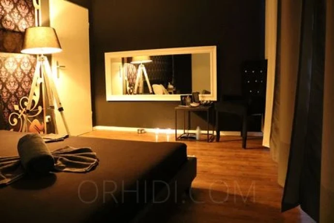 Opium Massage