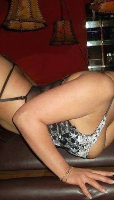 Adela33
