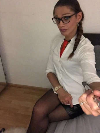 Ts Lady Anika Sm Dominant Keine Bilder Anfragen