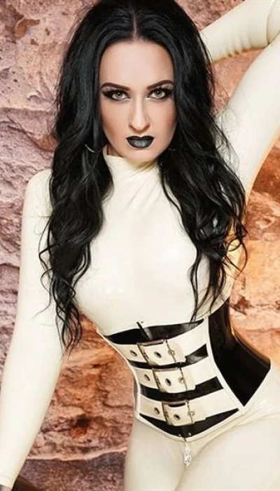 Miss Lana Poison - Domina