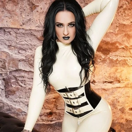 Miss Lana Poison - Domina