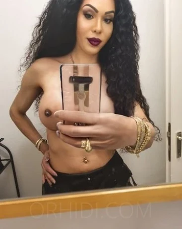 TS Vanessa XXL