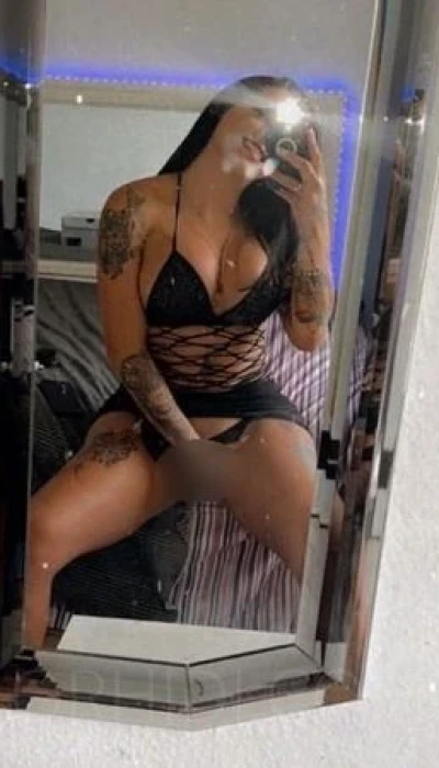 TS Angela FOX