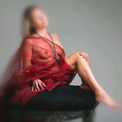 Anastasia Erfahrene Masseurin Mit Niveau