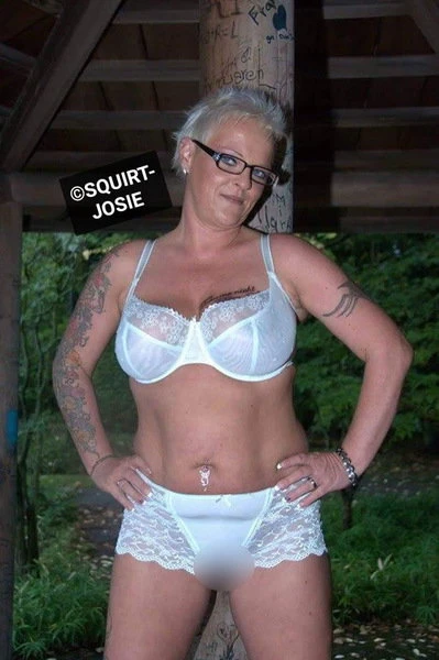 SQU*RT - JOSIE, DEUTSCH