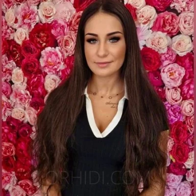 LAURA sexy - GEILE POLIN