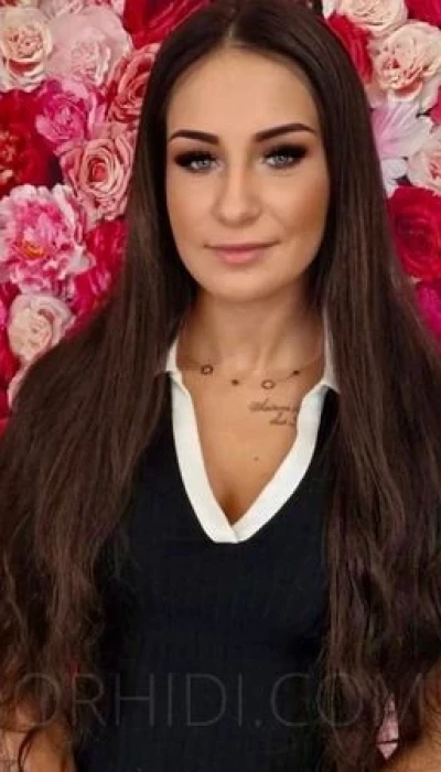 LAURA sexy - GEILE POLIN