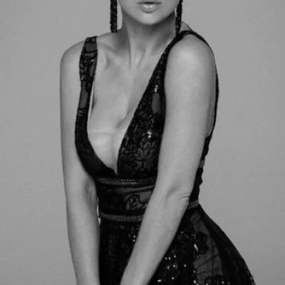 Sorana Feurige Blondine