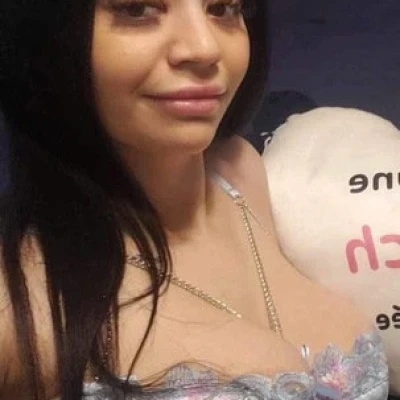 Chloe ACHTUNG NEUE ADRESSE