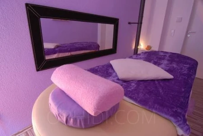 Claudia Massage