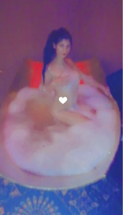 Sexy Aylinn