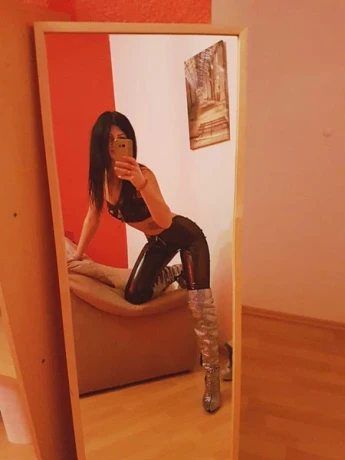 Leonie