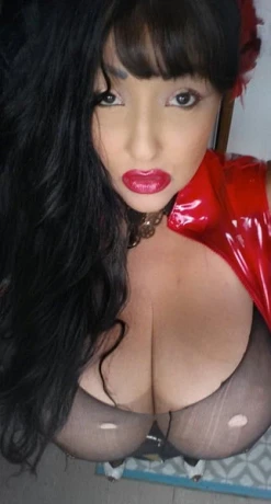 BIZZARLADY