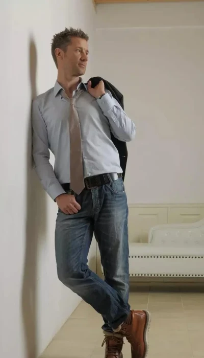 The Most Attractive And Stylish High Class Straight Male Escorts
