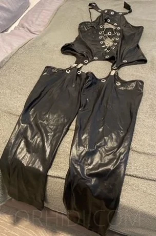 NEU!!! Lady Julia