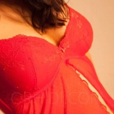 DEUTSCHE MASSEUSE - ZARTE & INTIME MASSAGEN