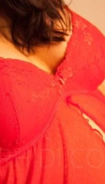 DEUTSCHE MASSEUSE - ZARTE & INTIME MASSAGEN