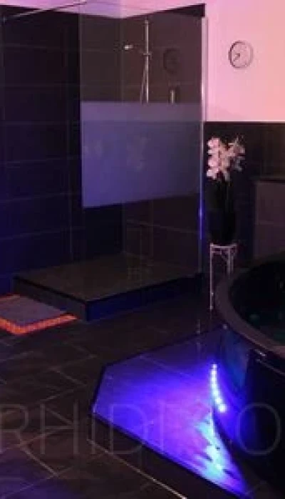 Opium Massage