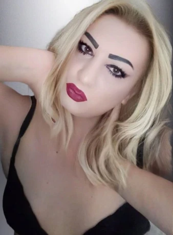 TS Angie im Sex World