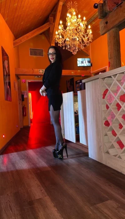 Dana Neu In Berlin