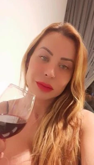 TS Thais Anderson aus Brasilien