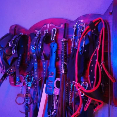 NEU! Domina - nur Hotel möglich!