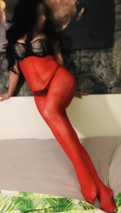 Hot Sarah