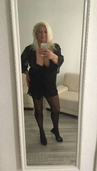 Deutsche Larizza, KS privat