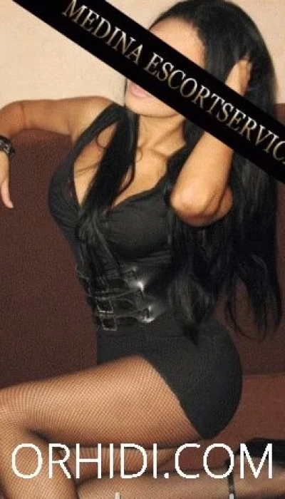 Karina (25) - Experimentierfreudig