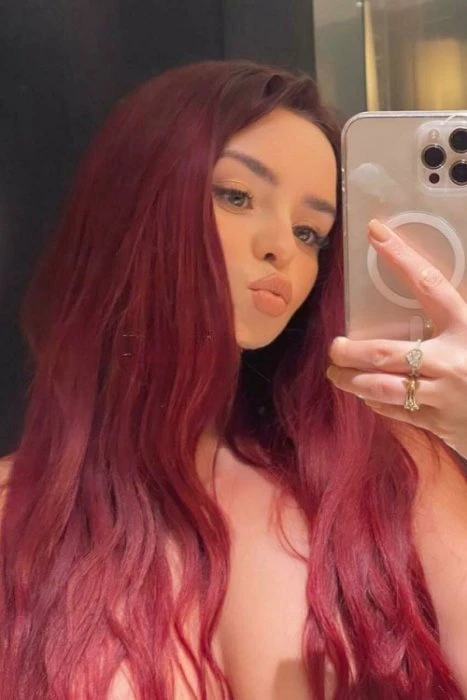 Mia