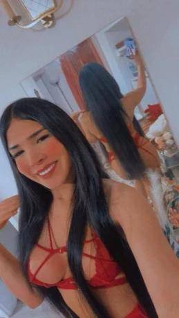 TS Mia Mega