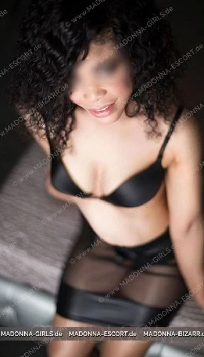 KELIS BEI MADONNA GIRLS