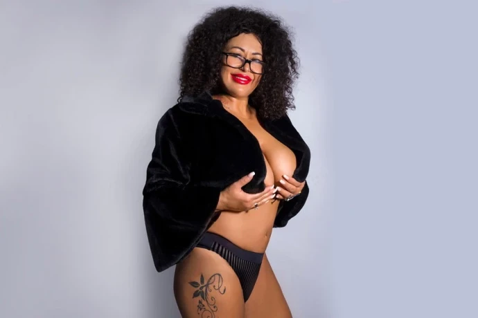 Denisa New Av Top Service