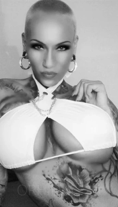 P*rnostar KITTY CORE