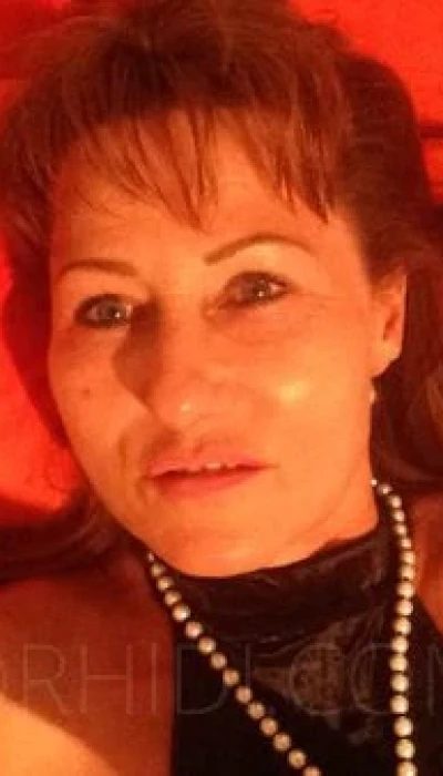 Lady Corinna nur Massagen kein GV