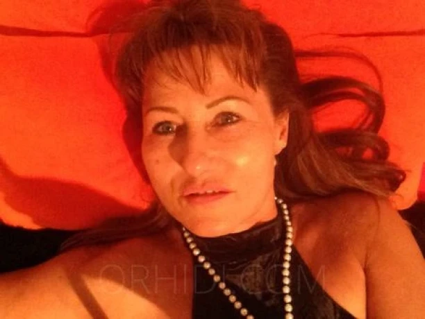Lady Corinna nur Massagen kein GV