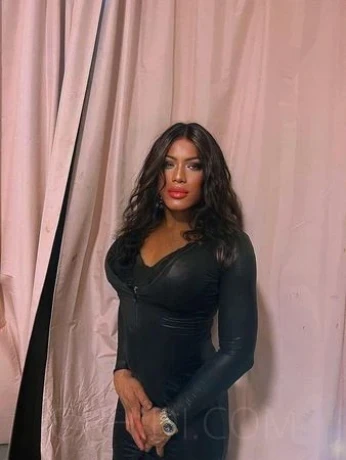 Brandneu TS Mistress Donatella