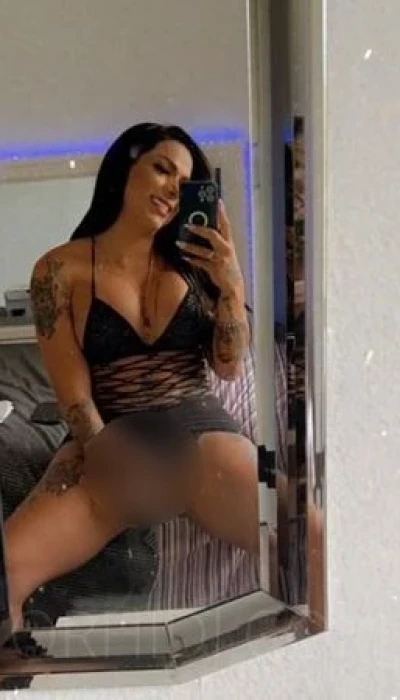 TS Angela FOX